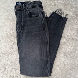 Hollister Ultra High Rise Mom Jean Black